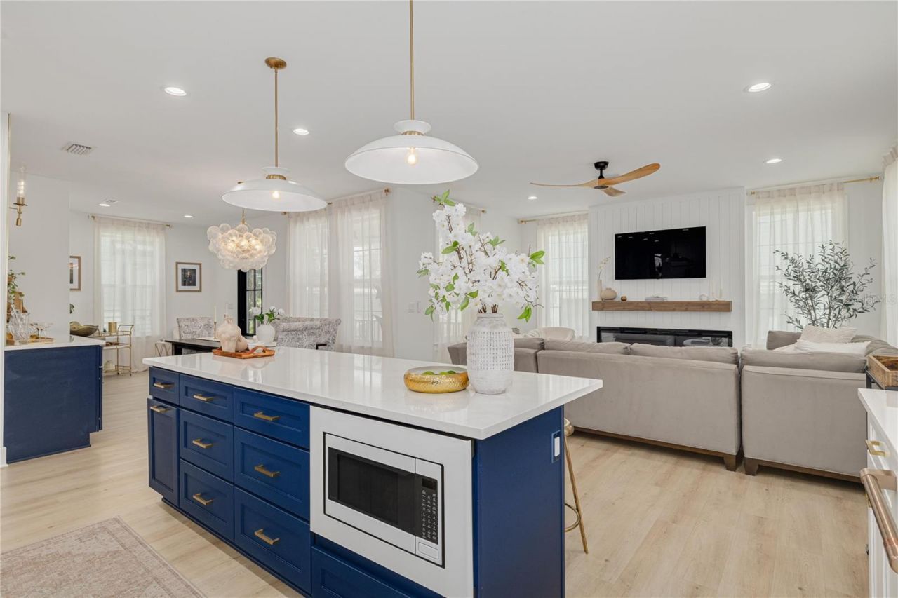 1717 Massachusetts Avenue Ne, Saint Petersburg, FL 33703 Photo