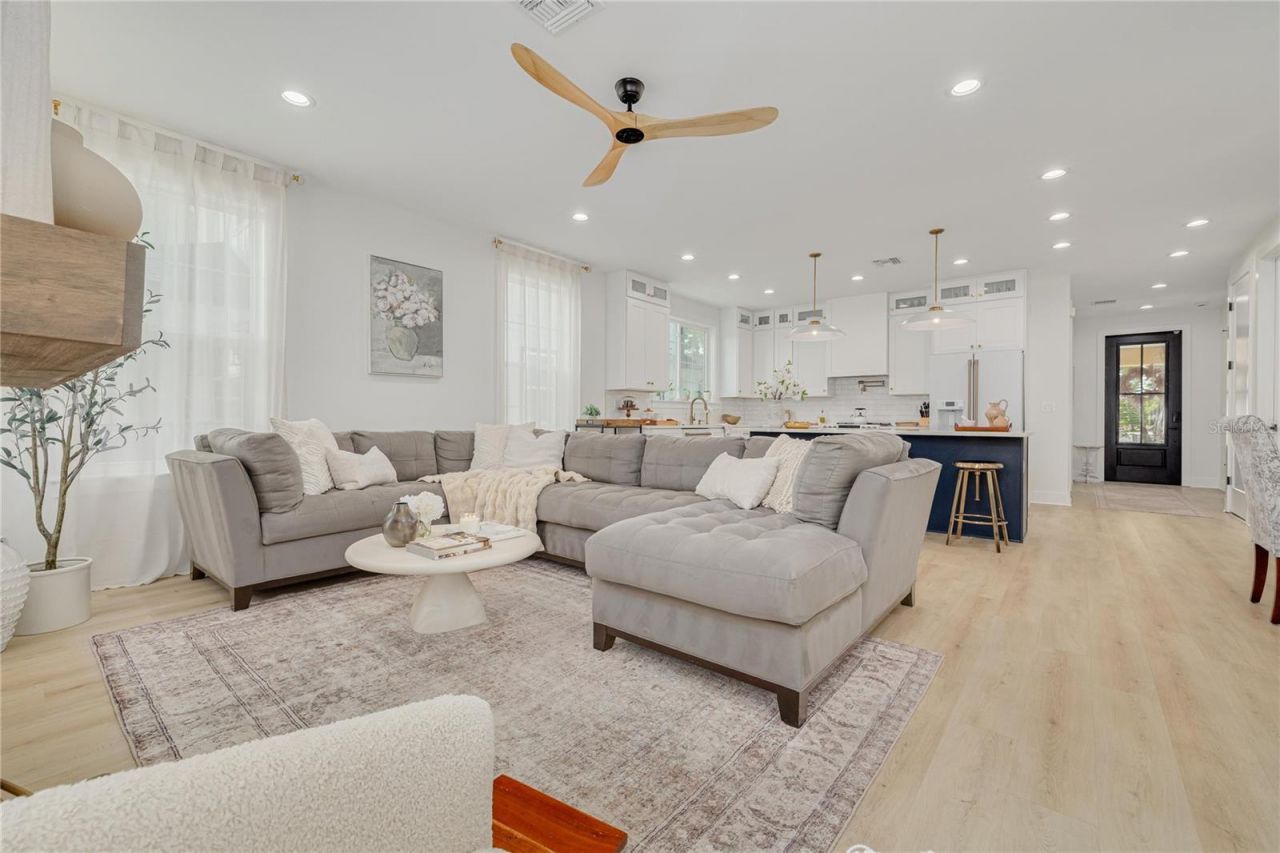 1717 Massachusetts Avenue Ne, Saint Petersburg, FL 33703 Photo
