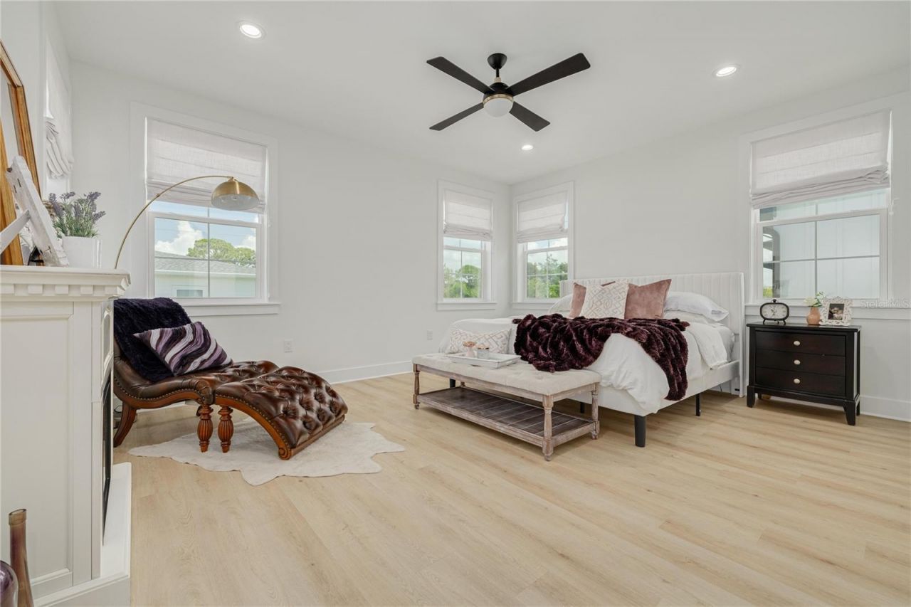 1717 Massachusetts Avenue Ne, Saint Petersburg, FL 33703 Photo