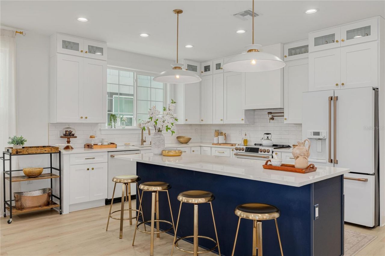 1717 Massachusetts Avenue Ne, Saint Petersburg, FL 33703 Photo