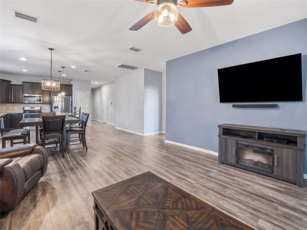 16357 Treasure Point Drive, Wimauma, FL 33598 Photo