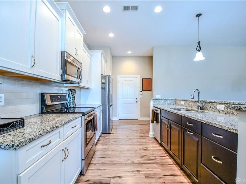 734 Deerhurst Drive, Vandalia, OH 45377 Photo 6