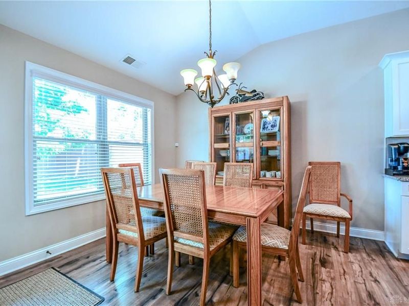 734 Deerhurst Drive, Vandalia, OH 45377 Photo 9
