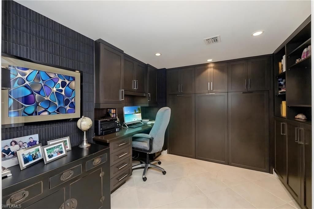 6001 Pelican Bay Blvd, Unit 204, Naples, FL 34108 Photo