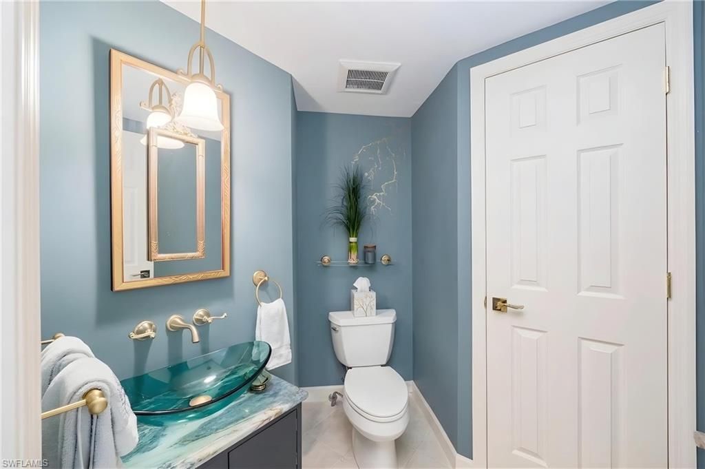 6001 Pelican Bay Blvd, Unit 204, Naples, FL 34108 Photo