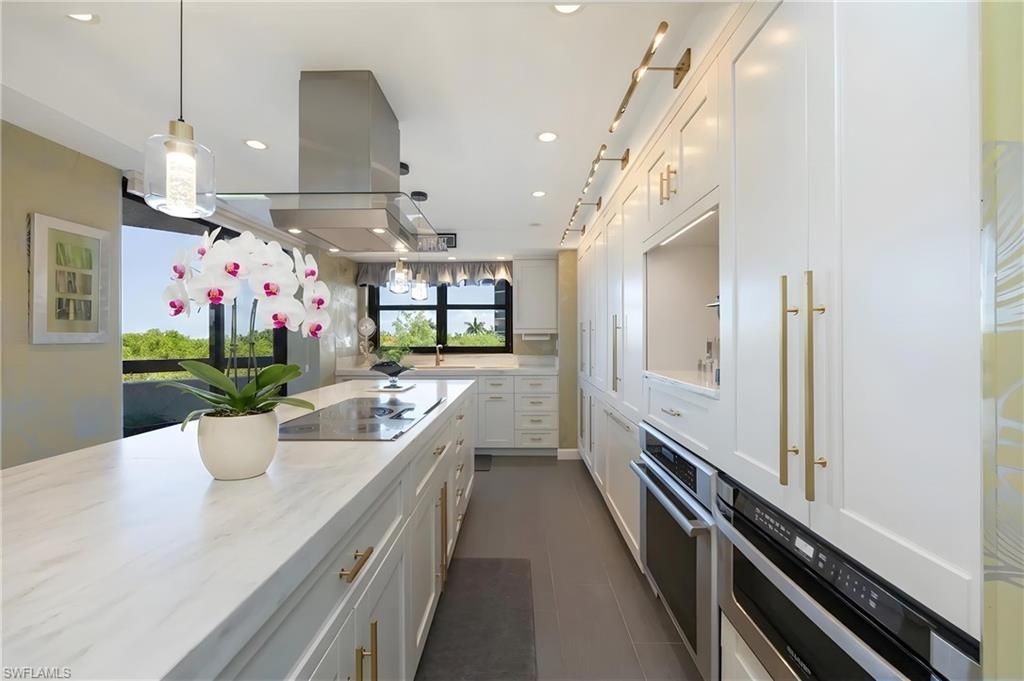 6001 Pelican Bay Blvd, Unit 204, Naples, FL 34108 Photo