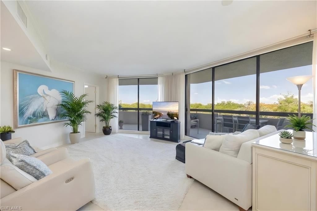 6001 Pelican Bay Blvd, Unit 204, Naples, FL 34108 Photo