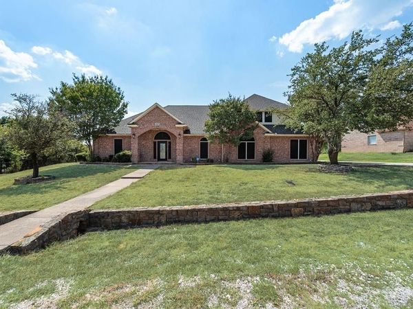 10017 Seville Drive, Fort Worth, TX 76179