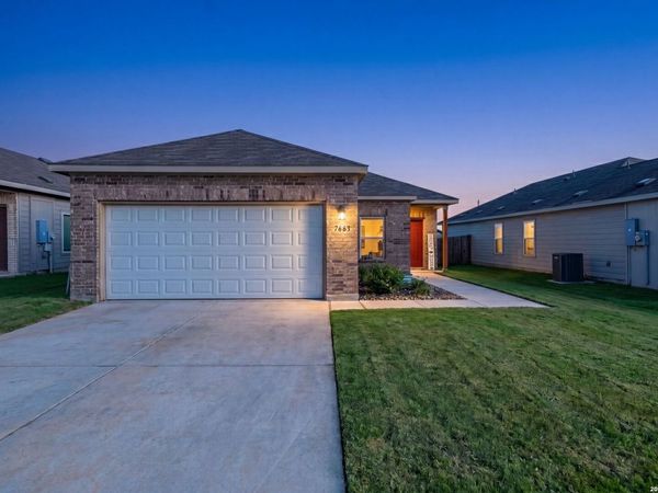 7663 Stud Dr., Elmendorf, TX 78112