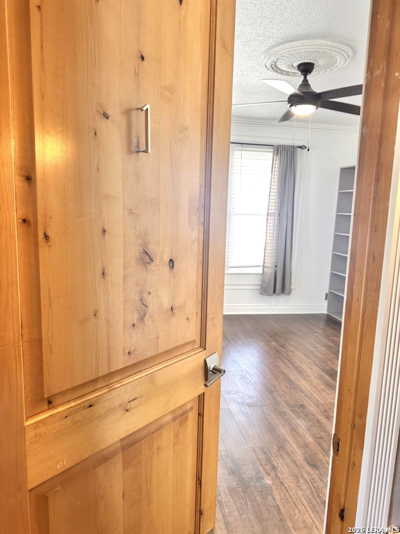 525 Mission Street, Unit 1, San Antonio, TX 78210 Main Photo