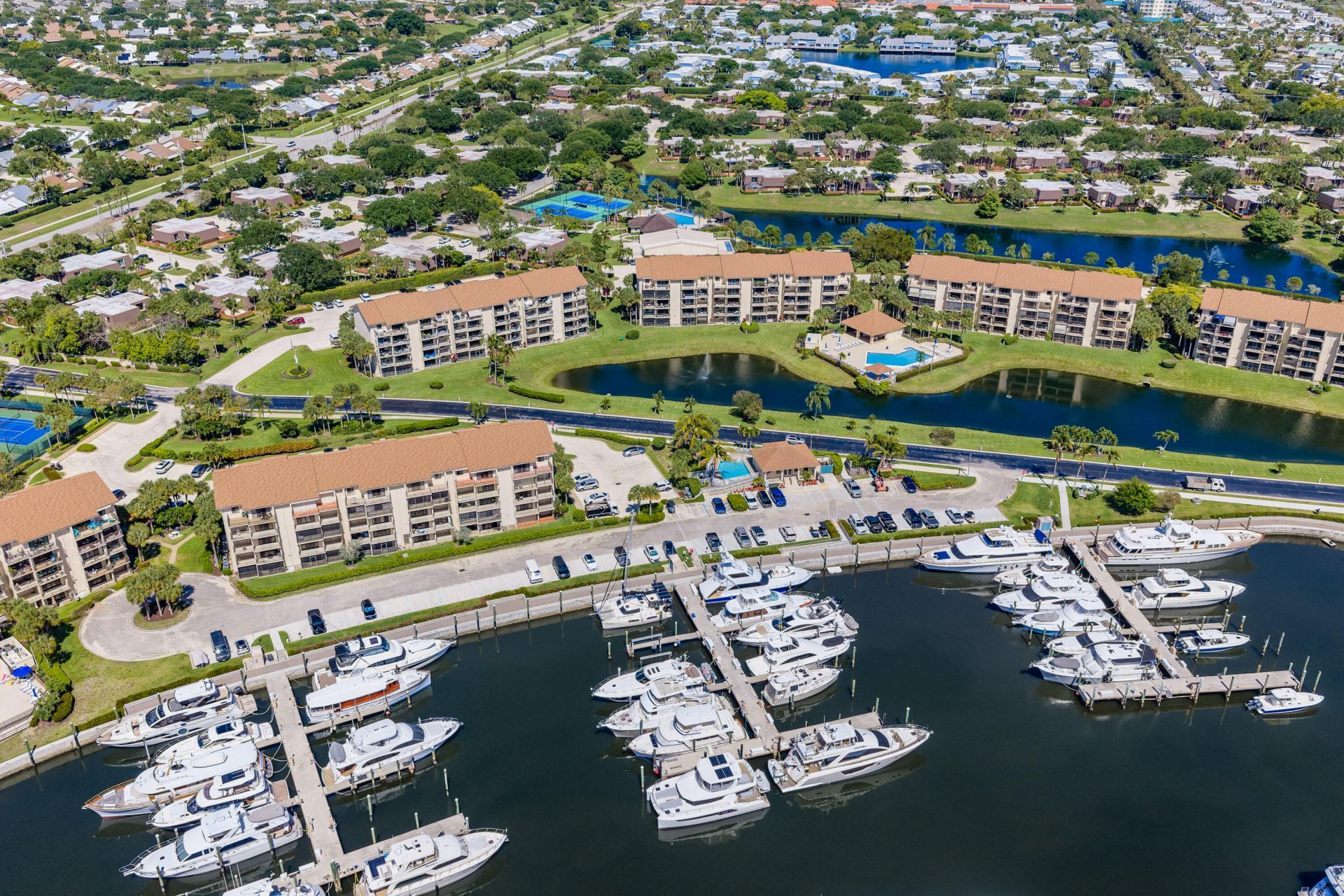 2501 Marina Isle Way, Unit 203, Jupiter, FL 33477 Photo