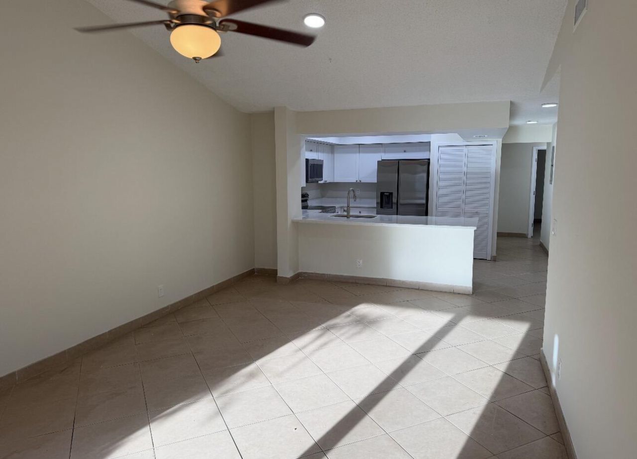 9085 W Highland Pines Drive, Palm Beach Gardens, FL 33418 Photo