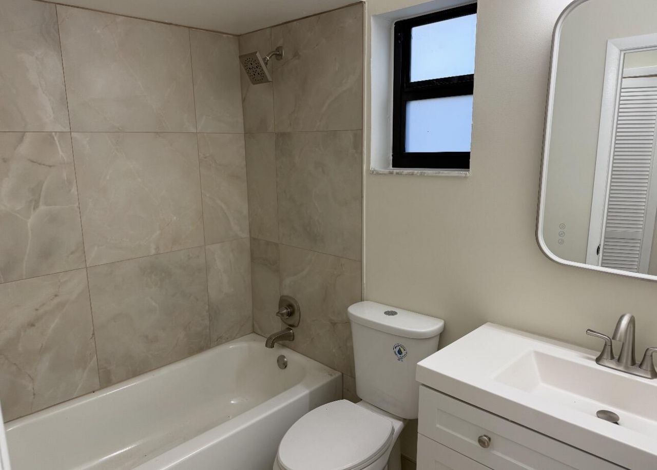 9085 W Highland Pines Drive, Palm Beach Gardens, FL 33418 Photo