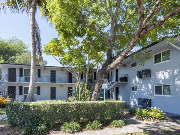806 NE 16th Place, Unit 1-8, Fort Lauderdale, FL 33394