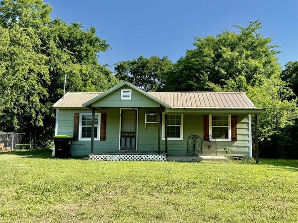 708 W 3rd , Ada, OK 74820