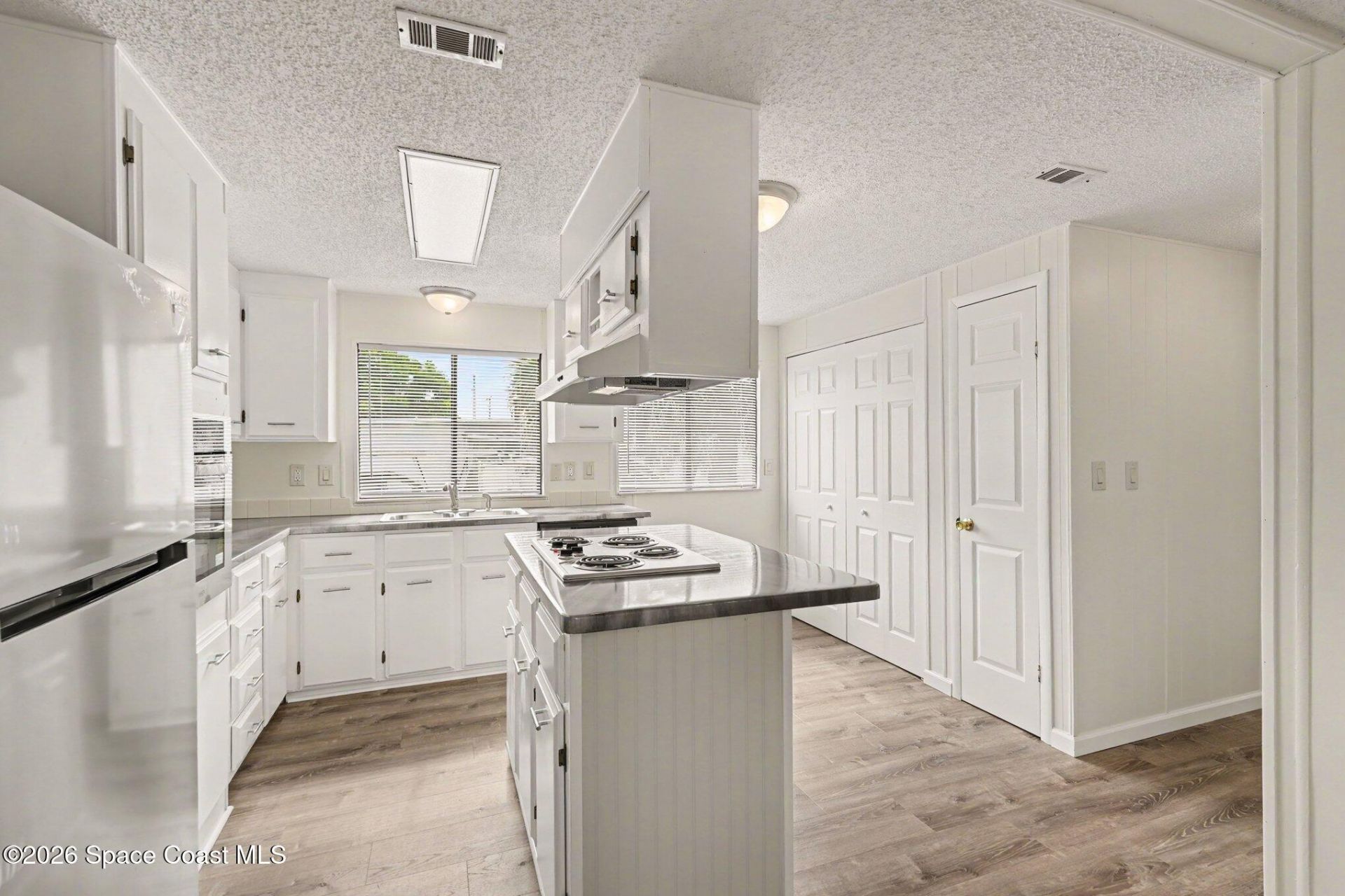 604 Breezeway Drive, Cocoa, FL 32926 Photo