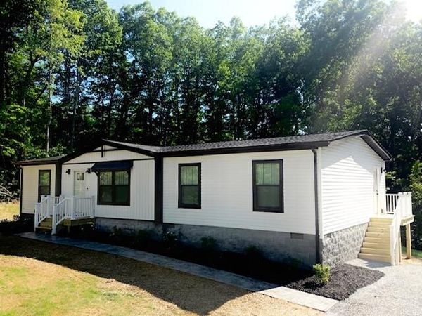 116 Navajo CIR, Henry, VA 24102