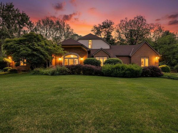 7828 Quarry Cliff Court, Reynoldsburg, OH 43068