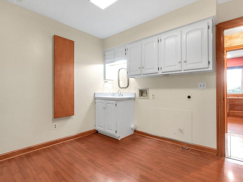 7828 Quarry Cliff Court, Reynoldsburg, OH 43068 Photo 13