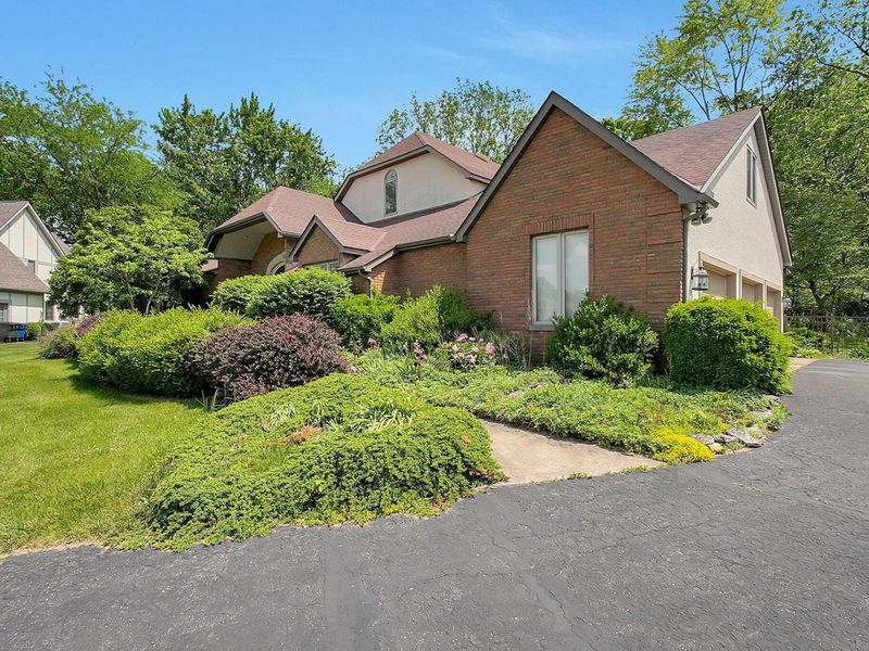 7828 Quarry Cliff Court, Reynoldsburg, OH 43068 Photo 4
