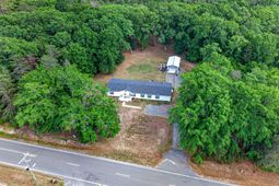 815 Hayden Road photo 4