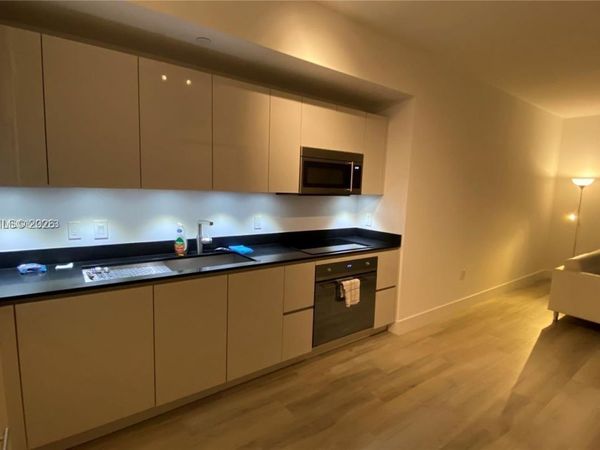 1010 Brickell Ave , Unit 2208, Miami, FL 33131