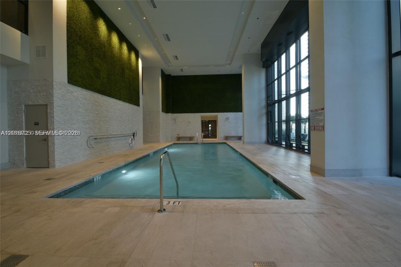 1010 Brickell Ave , Unit 2208, Miami, FL 33131 Photo