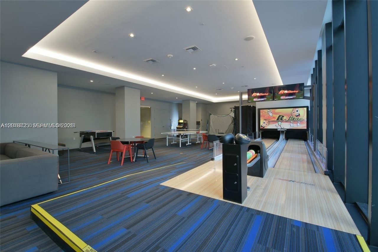 1010 Brickell Ave , Unit 2208, Miami, FL 33131 Photo