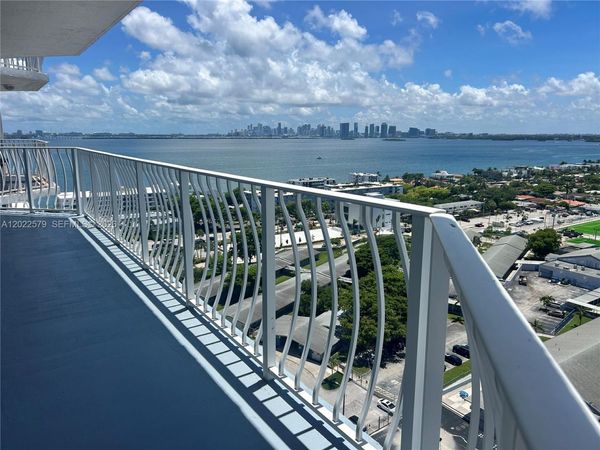 7601 E Treasure Dr, Unit 2104, North Bay Village, FL 33141