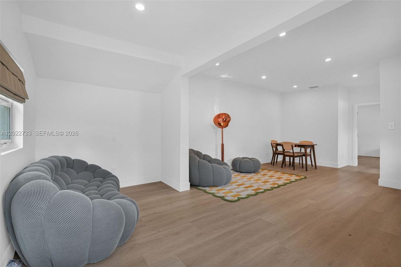 21 NE 48th St , Unit 2, Miami, FL 33137 Photo