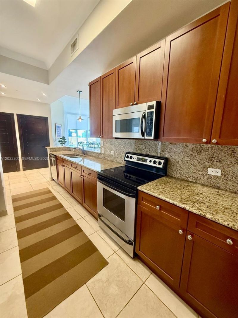 19501 W Country Club Dr, Unit TS-03, Aventura, FL 33180 Photo