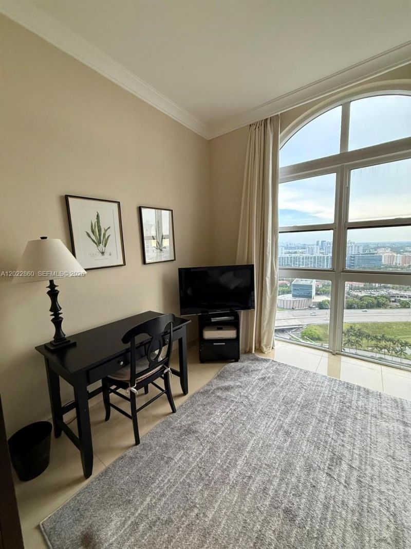 19501 W Country Club Dr, Unit TS-03, Aventura, FL 33180 Photo