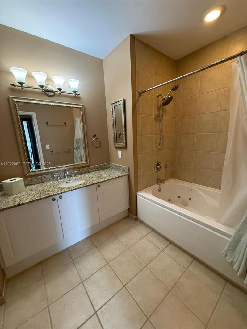 19501 W Country Club Dr, Unit TS-03, Aventura, FL 33180 Photo