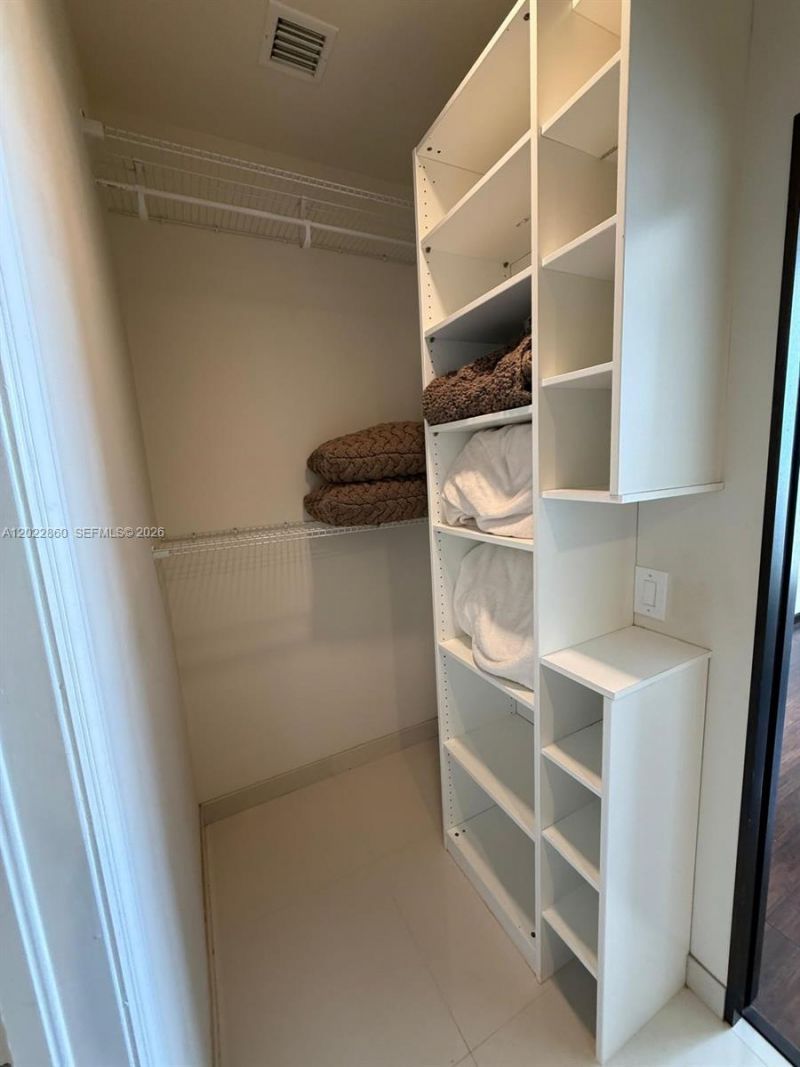 19501 W Country Club Dr, Unit TS-03, Aventura, FL 33180 Photo