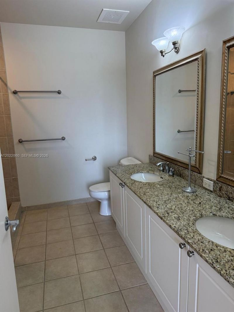 19501 W Country Club Dr, Unit TS-03, Aventura, FL 33180 Photo