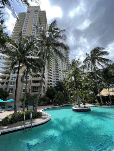 19501 W Country Club Dr, Unit TS-03, Aventura, FL 33180 Photo