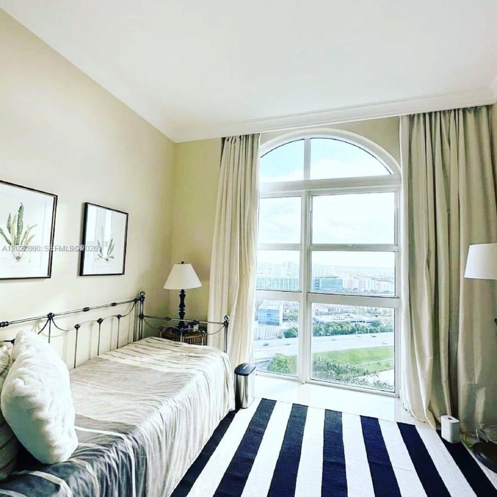 19501 W Country Club Dr , Unit TS-03, Aventura, FL 33180 Photo