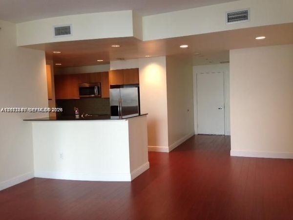 1060 Brickell Ave , Unit 2305, Miami, FL 33131