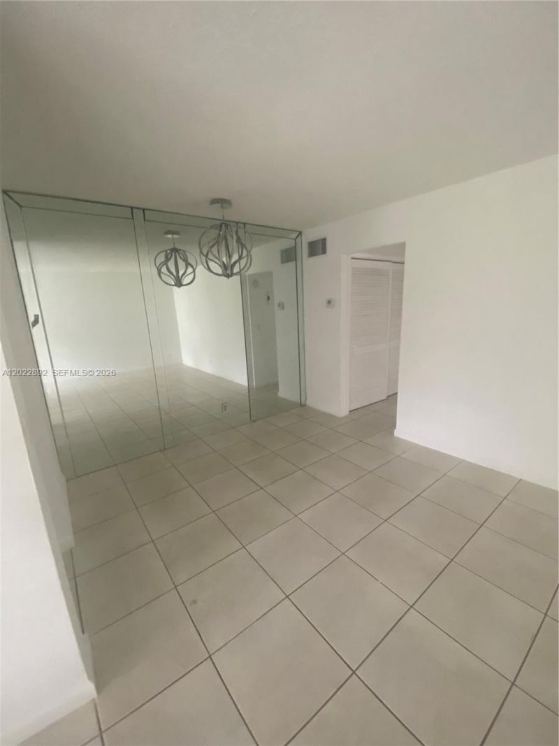 201 NE 14th Ave, Unit 5A, Hallandale Beach, FL 33009 Photo