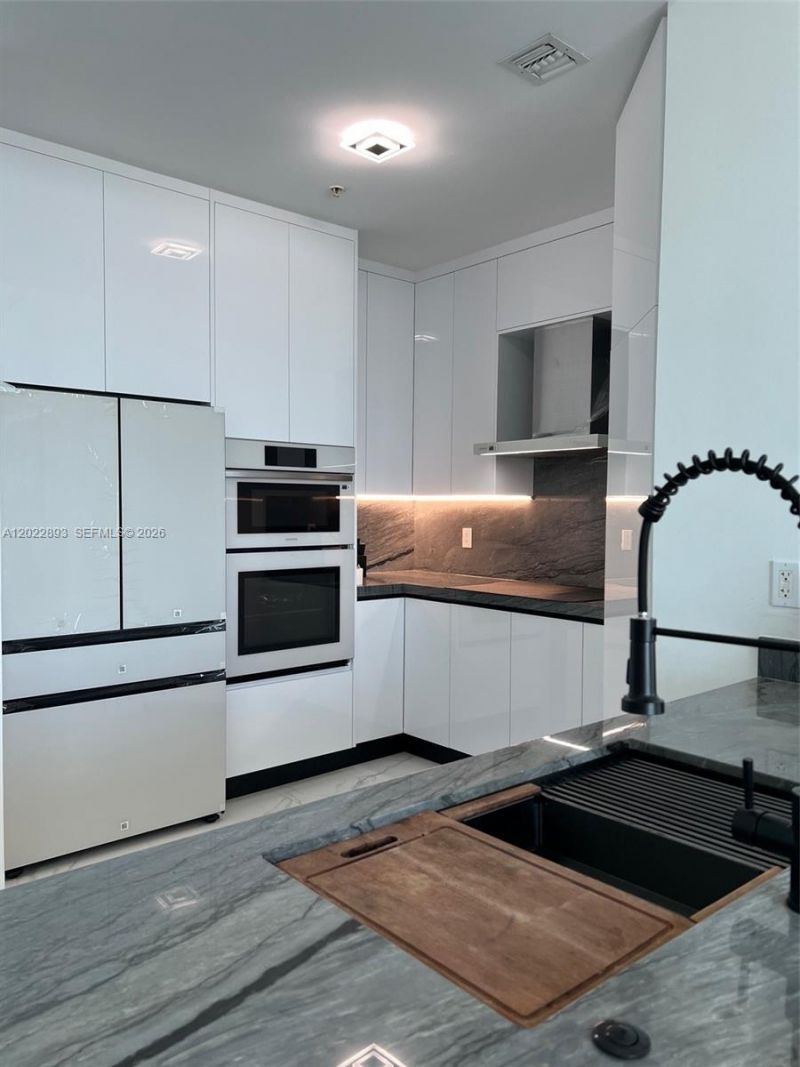 7910 Harbor Island Dr, Unit 1202, North Bay Village, FL 33141 Photo