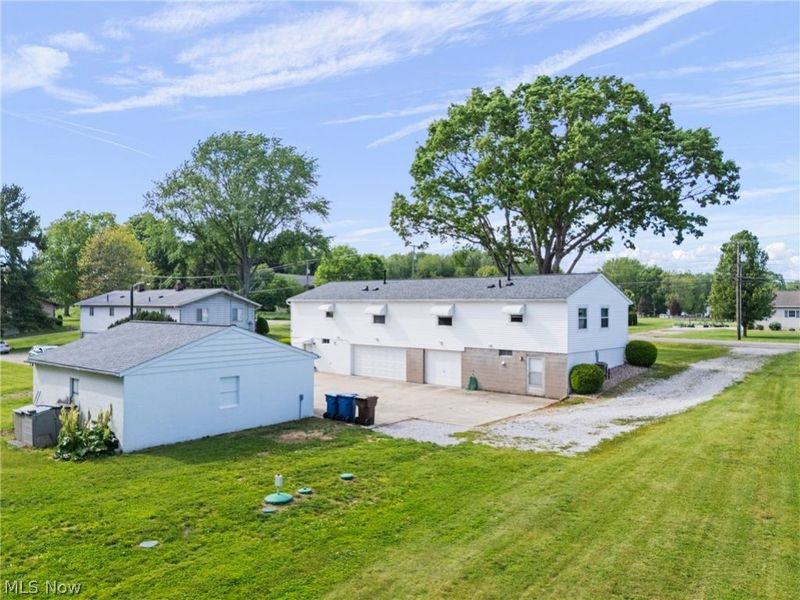 120 Center Road, New Franklin, OH 44319 Photo 4
