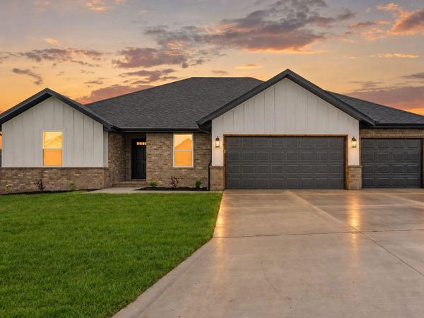 3081 E Heritage Street, Republic, MO 65738