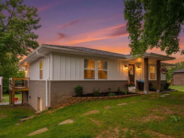 350 S Countryman Road , Ozark, MO 65721