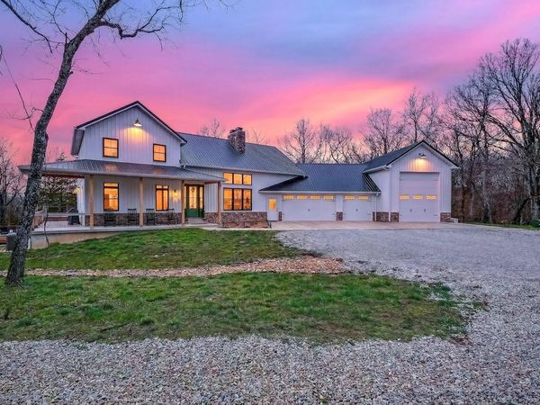867 Thorpe Road , Elkland, MO 65644