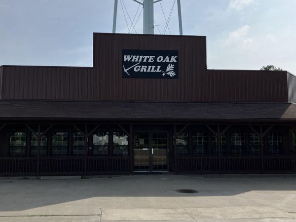 102 W Main St, Exline, IA 52555