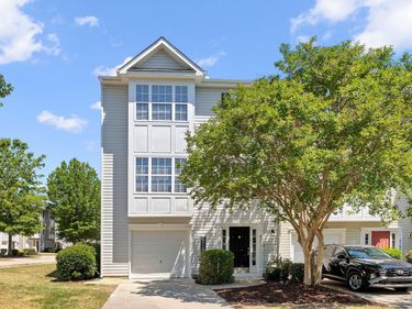 5101 Neuse Commons Lane, Raleigh, NC 27616