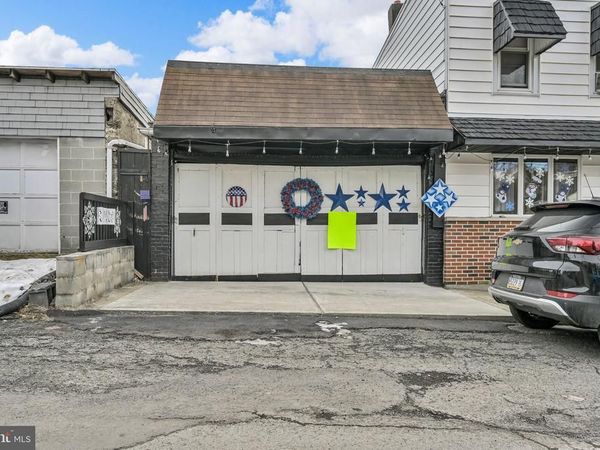 604 FAIRVIEW STREET, POTTSVILLE, PA 17901
