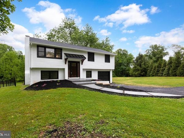 11 PRINCE EDWARDS DRIVE, COATESVILLE, PA 19320