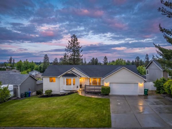 808 E Country Hill Ct, Spokane, WA 99208