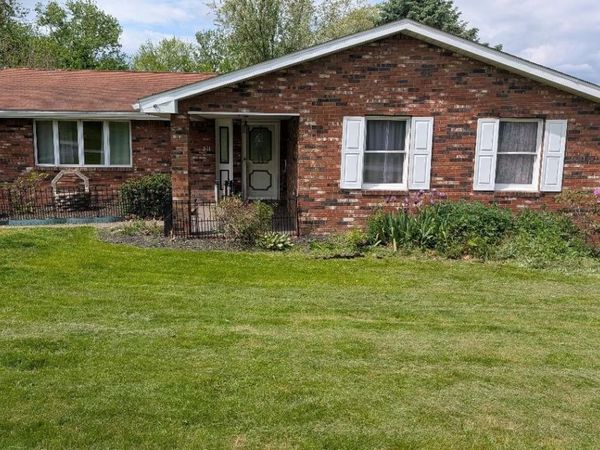 211 Laddie, Washington, PA 15301
